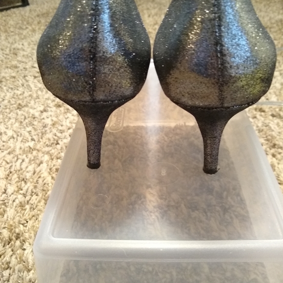 Luichiny Heels - Picture 3 of 4